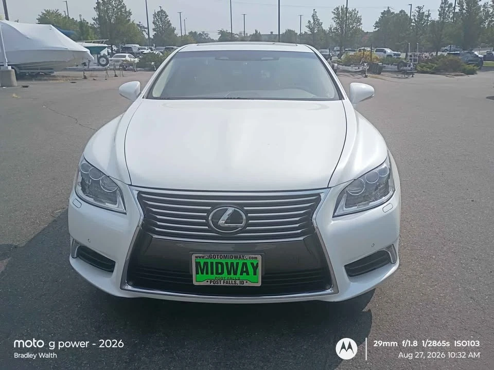 2014 Lexus LS 4th Gen - Image 3 of 20