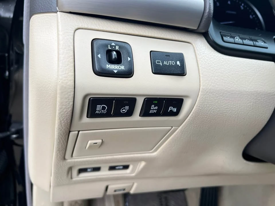 2014 Lexus LS 4th Gen - Image 14 of 20