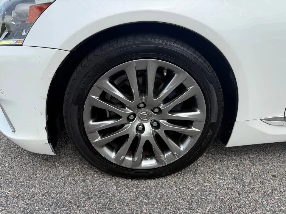 2014 Lexus LS 4th Gen - Image 7 of 19
