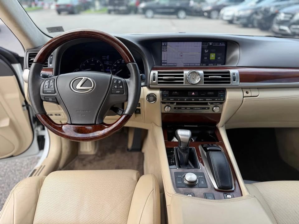 2014 Lexus LS 4th Gen - Image 11 of 19