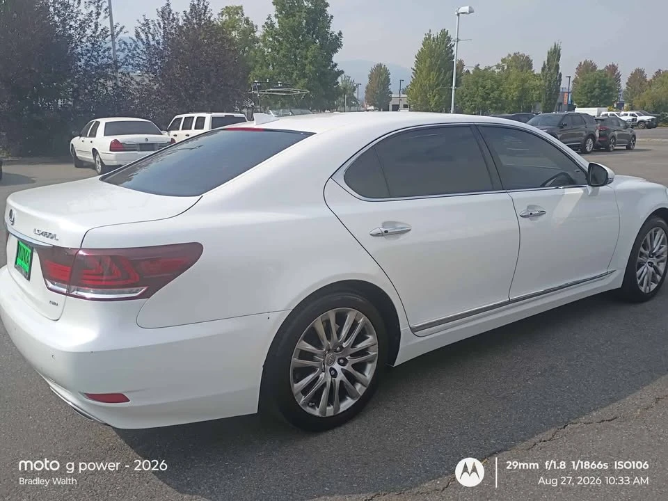 2014 Lexus LS 4th Gen - Image 6 of 20