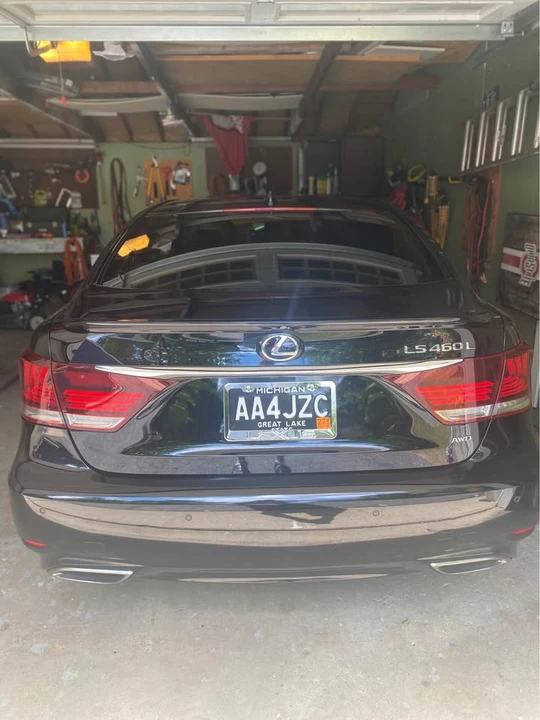 2014 Lexus LS 4th Gen - Image 2 of 18