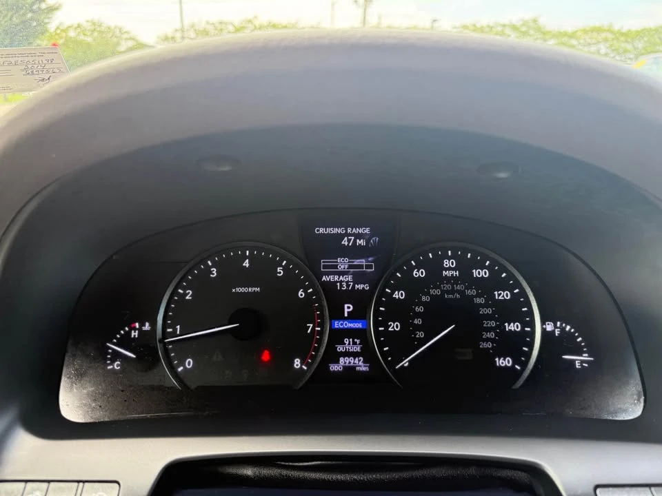 2014 Lexus LS 4th Gen - Image 17 of 19