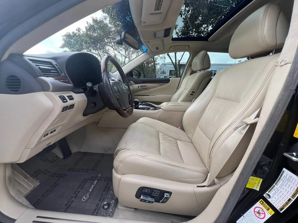 2014 Lexus LS 4th Gen - Image 13 of 20