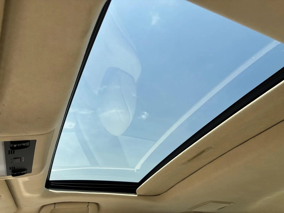 2014 Lexus LS 4th Gen - Image 17 of 20