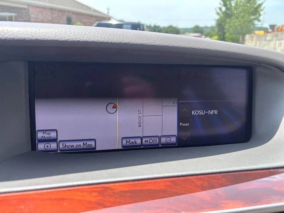 2014 Lexus LS 4th Gen - Image 12 of 20
