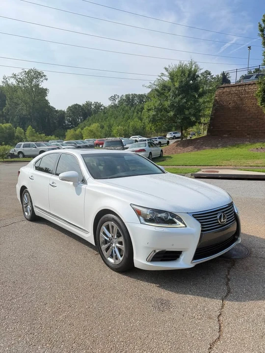 2014 Lexus LS 4th Gen - Image 2 of 18