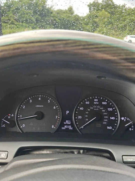 2014 Lexus LS 4th Gen - Image 10 of 12