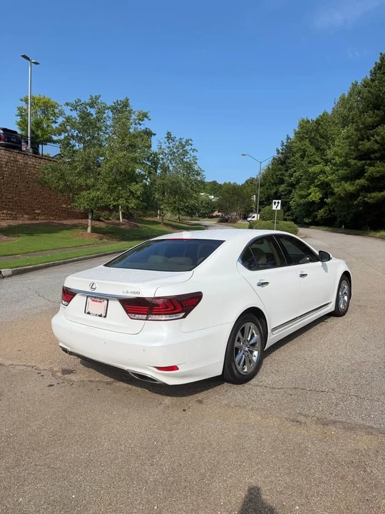 2014 Lexus LS 4th Gen - Image 3 of 18