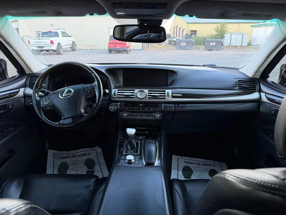 2014 Lexus LS 4th Gen - Image 12 of 20