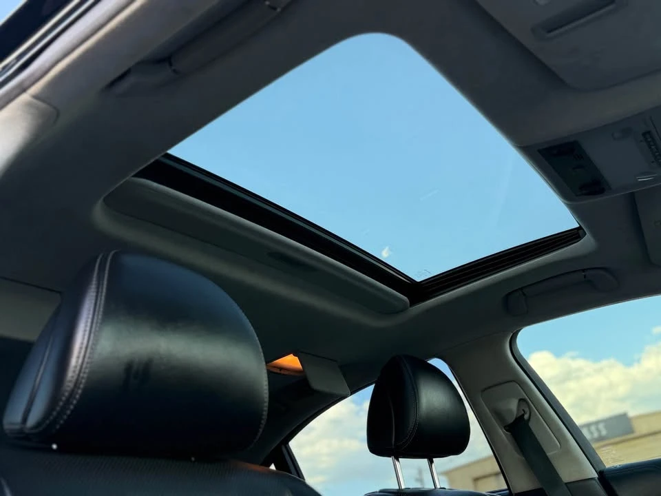 2014 Lexus LS 4th Gen - Image 15 of 20