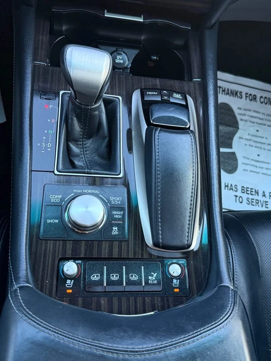 2014 Lexus LS 4th Gen - Image 17 of 20