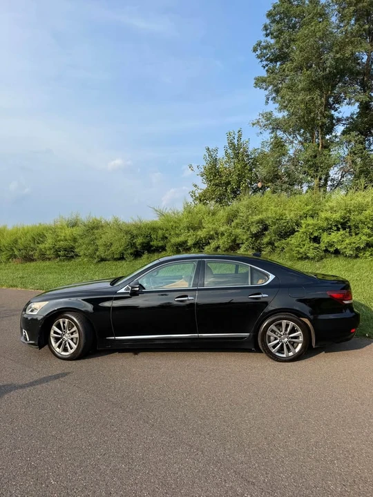 2014 Lexus LS 4th Gen - Image 2 of 16