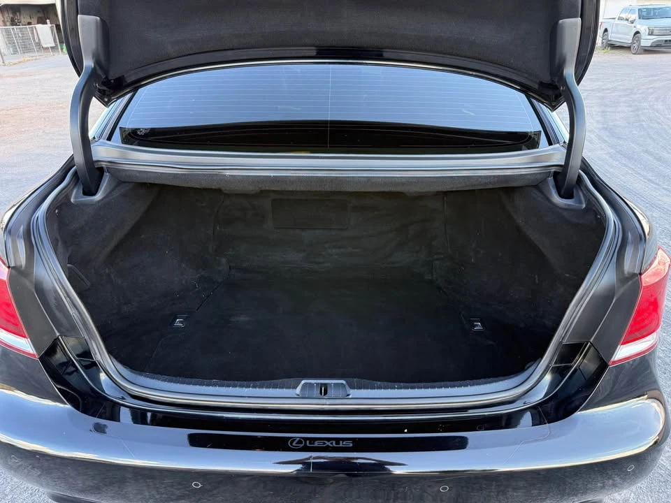 2014 Lexus LS 4th Gen - Image 11 of 20