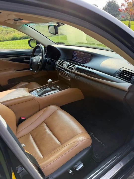 2014 Lexus LS 4th Gen - Image 8 of 16