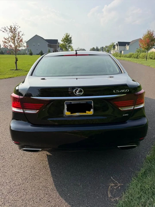 2014 Lexus LS 4th Gen - Image 4 of 16
