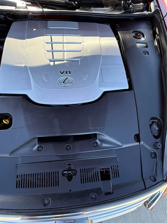 2014 Lexus LS 4th Gen - Image 11 of 16