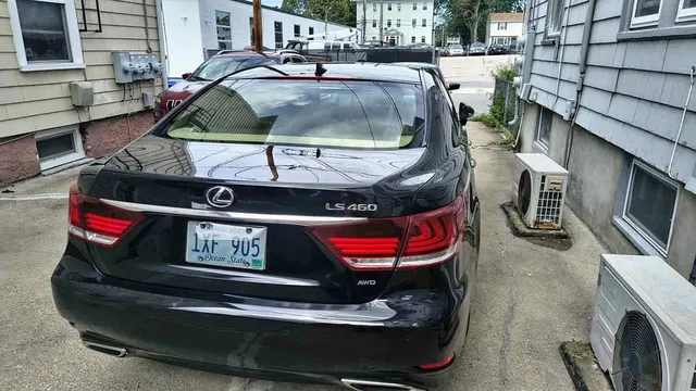 2014 Lexus LS 460 Sedan 4D