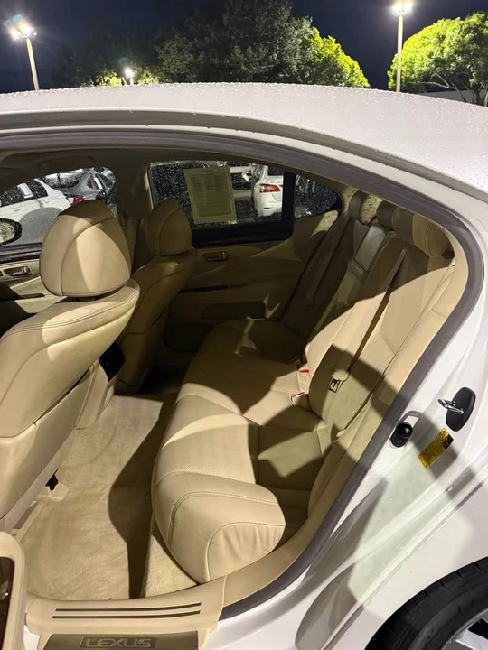 2014 Lexus LS 4th Gen - Image 5 of 6