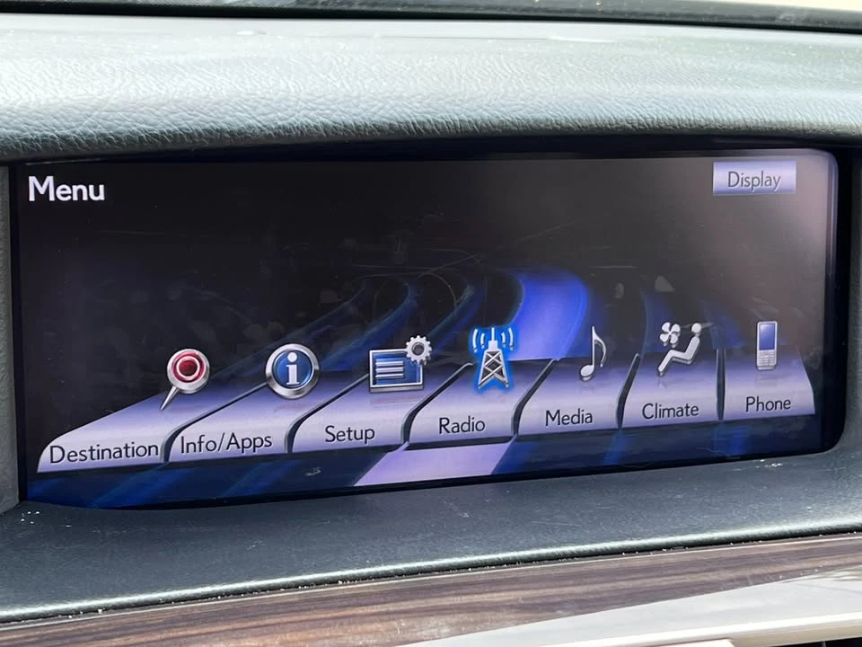 2014 Lexus LS 4th Gen - Image 8 of 13