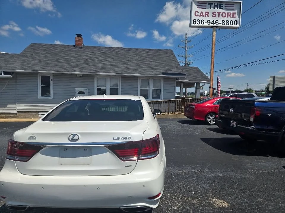 2014 Lexus LS 4th Gen - Image 14 of 18