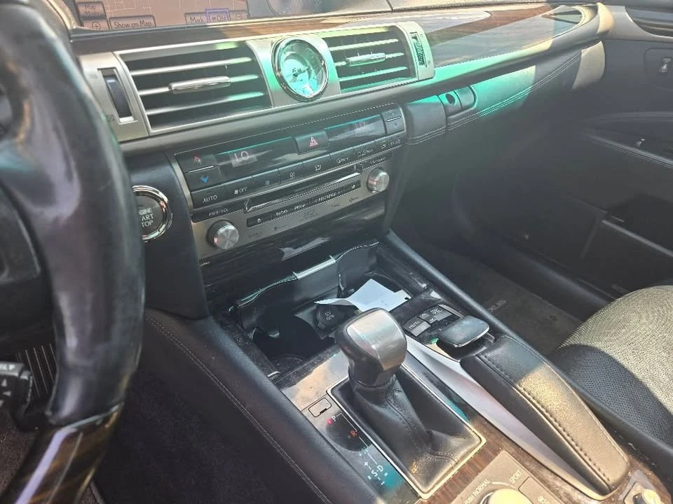 2014 Lexus LS 4th Gen - Image 7 of 18