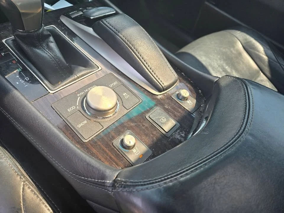 2014 Lexus LS 4th Gen - Image 10 of 18