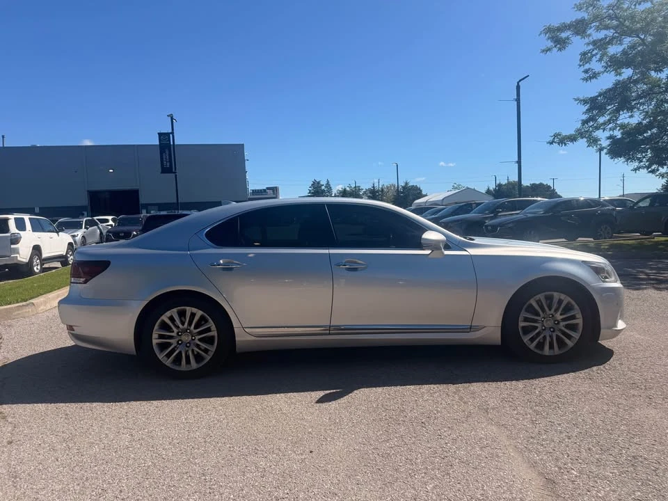 2014 Lexus LS 4th Gen - Image 6 of 17