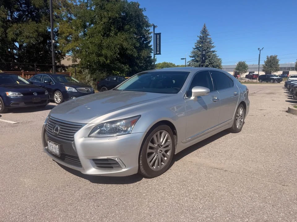 2014 Lexus LS 4th Gen - Image 9 of 17