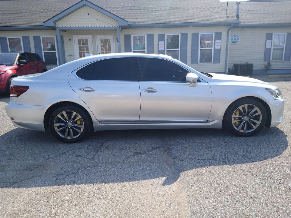 2014 Lexus LS 4th Gen - Image 5 of 20