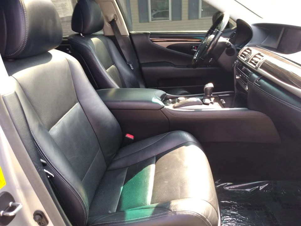 2014 Lexus LS 4th Gen - Image 14 of 20