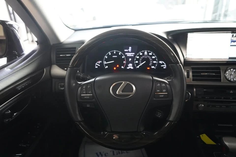 2014 Lexus LS 4th Gen - Image 11 of 20