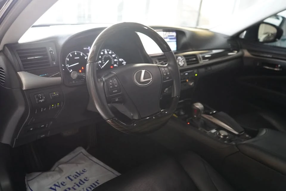 2014 Lexus LS 4th Gen - Image 6 of 20