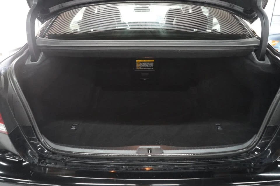 2014 Lexus LS 4th Gen - Image 19 of 20