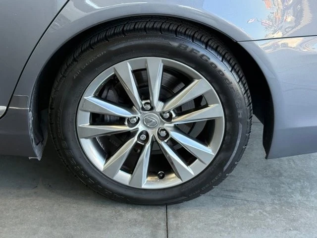 2014 Lexus LS 4th Gen - Image 13 of 21