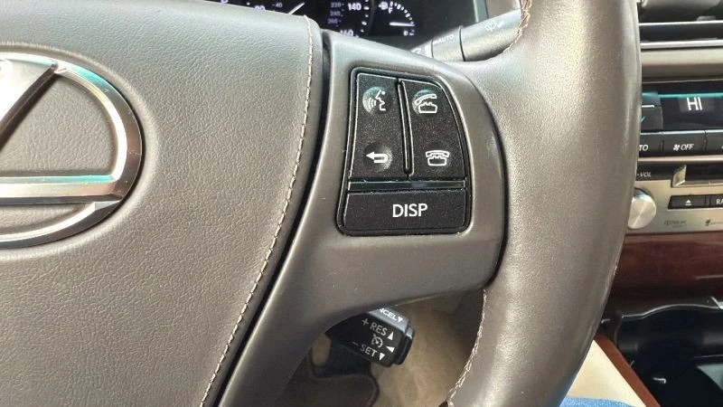 2014 Lexus LS 4th Gen - Image 11 of 12