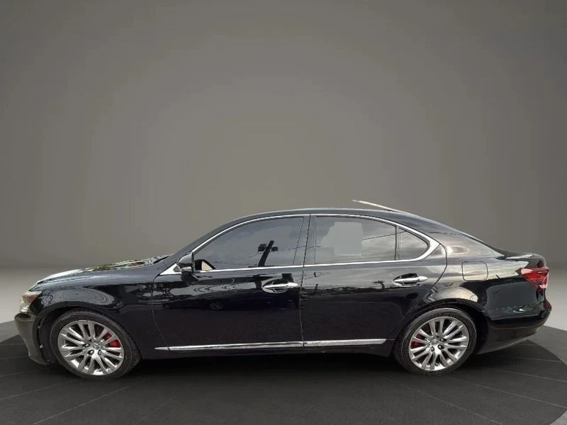 2014 Lexus LS 4th Gen - Image 8 of 12