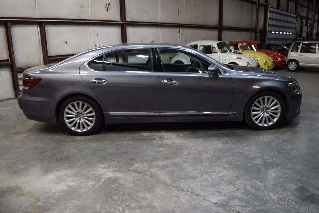 2014 Lexus LS 4th Gen - Image 9 of 12