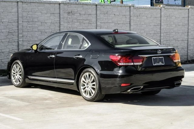 2014 Lexus LS 4th Gen - Image 12 of 21