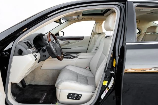 2014 Lexus LS 4th Gen - Image 4 of 21