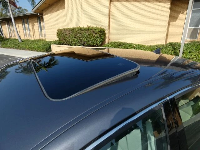 2014 Lexus LS 4th Gen - Image 16 of 21