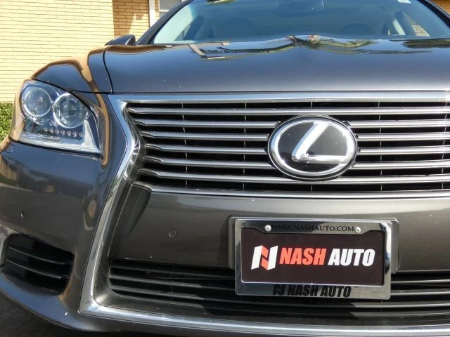 2014 Lexus LS 4th Gen - Image 14 of 21
