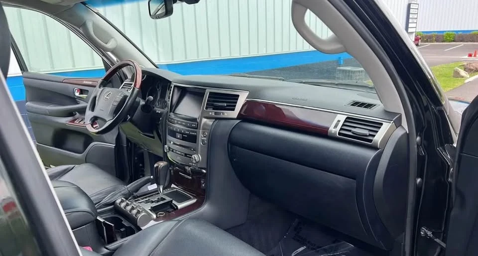 2014 Lexus LX 3rd Gen - Image 7 of 16