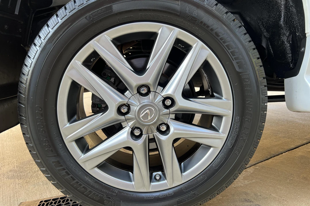2014 Lexus LX 3rd Gen - Image 22 of 31