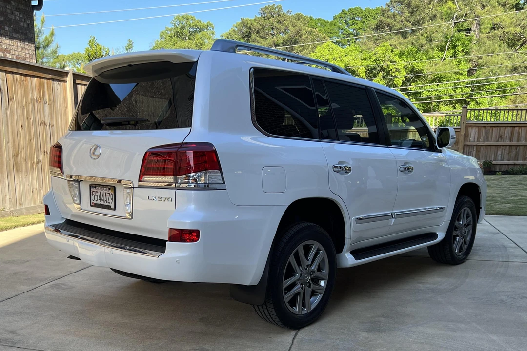2014 Lexus LX 3rd Gen - Image 14 of 31