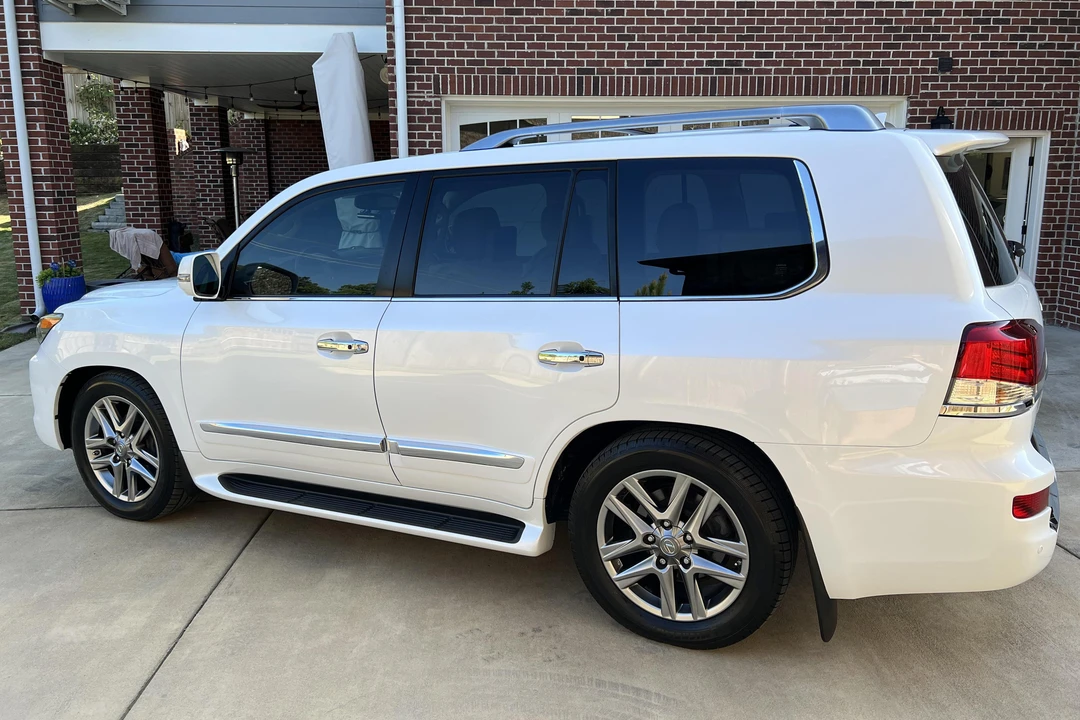2014 Lexus LX 3rd Gen - Image 11 of 31