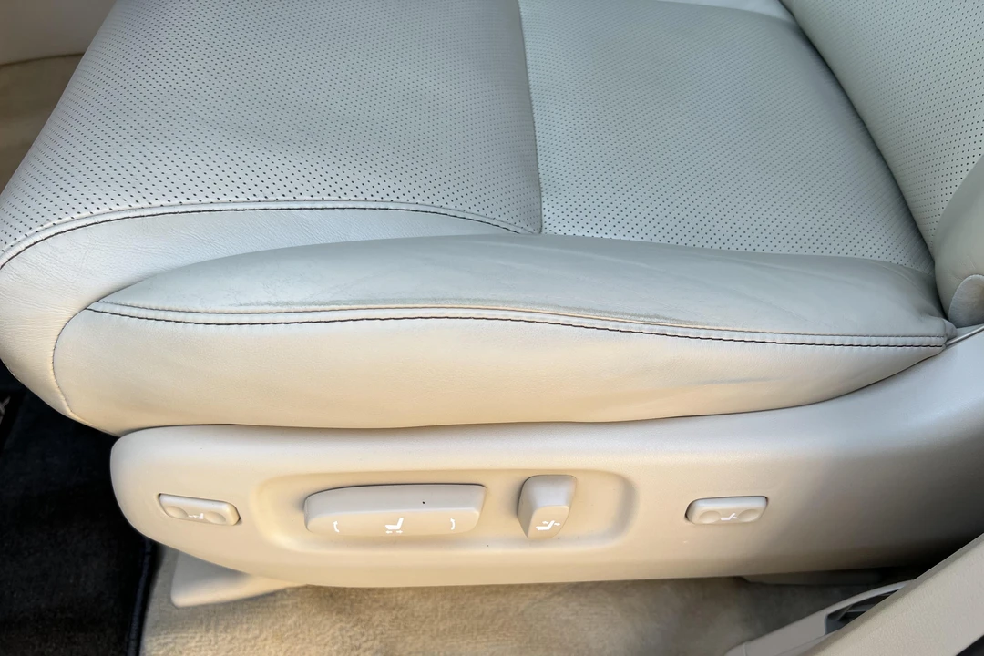 2014 Lexus LX 3rd Gen - Image 30 of 31