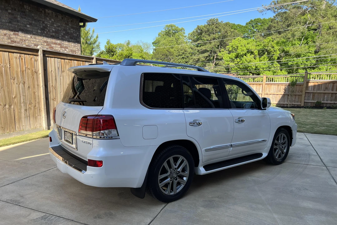 2014 Lexus LX 3rd Gen - Image 15 of 31
