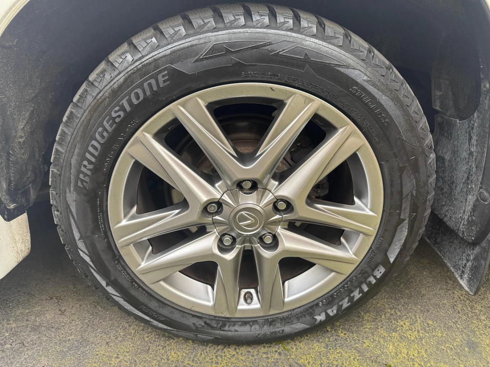 2014 Lexus LX 3rd Gen - Image 23 of 31