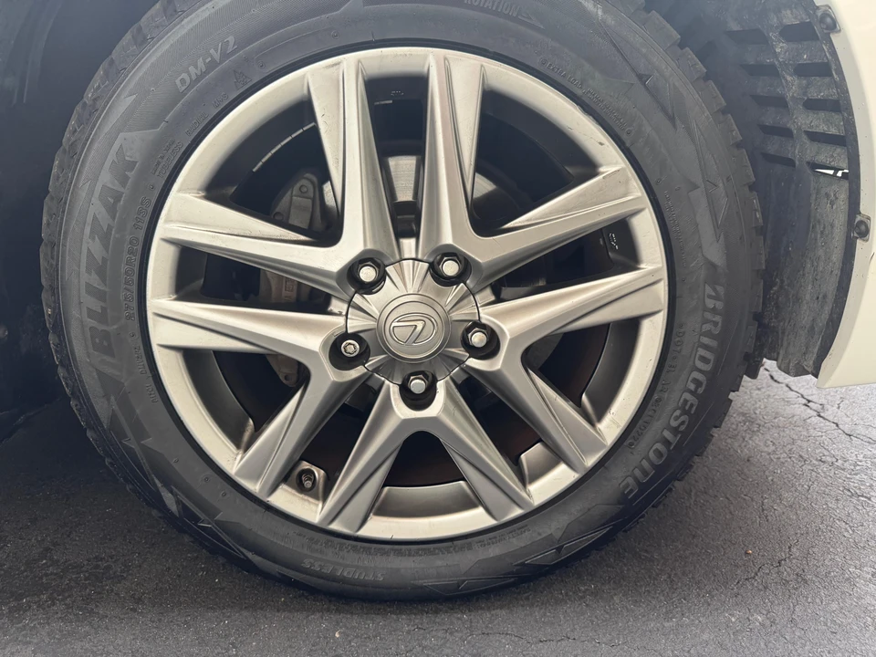 2014 Lexus LX 3rd Gen - Image 26 of 31